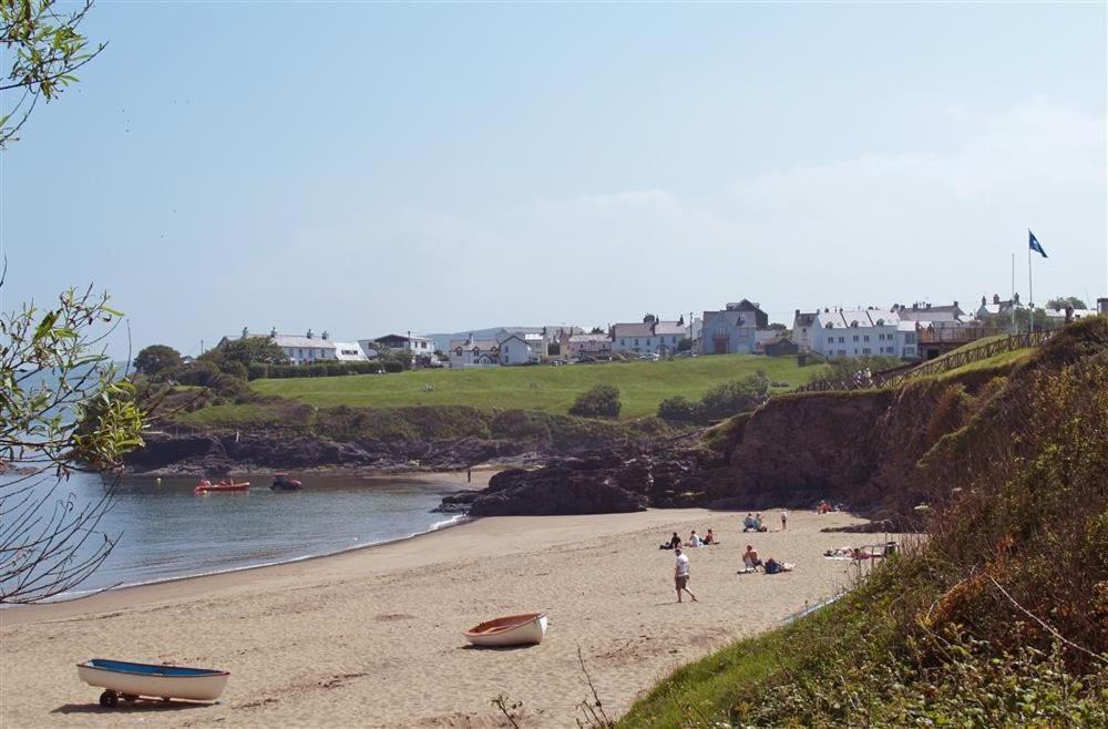 Beach Retreat Aberporth Exterior photo